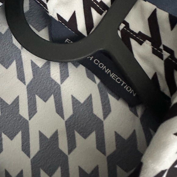 French connection front pocket dogtooth print shirt - Picture 3 of 4